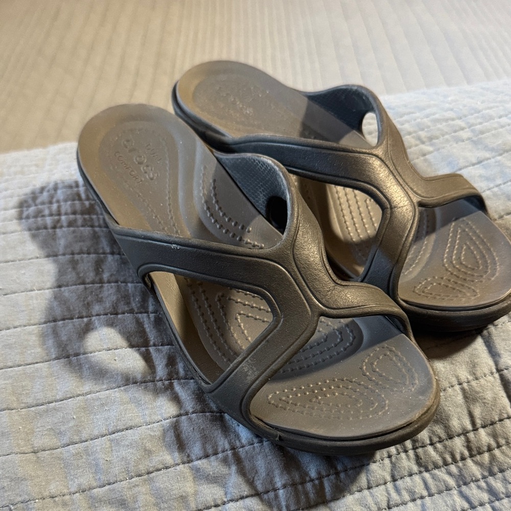 CROCS Women's black Open-Toe Slide Sandals